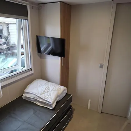 Hébergement de vacances Mobilhome 6-8 Pers - 3 Ch - 1 Sdb - Parc Aquatique *