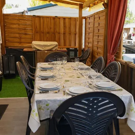 Hébergement de vacances Mobilhome 6-8 Pers - 3 Ch - 1 Sdb - Parc Aquatique *